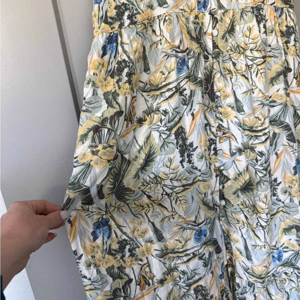 Abercrombie & Fitch plunge maxi Linen Blend dress in tropical print Large